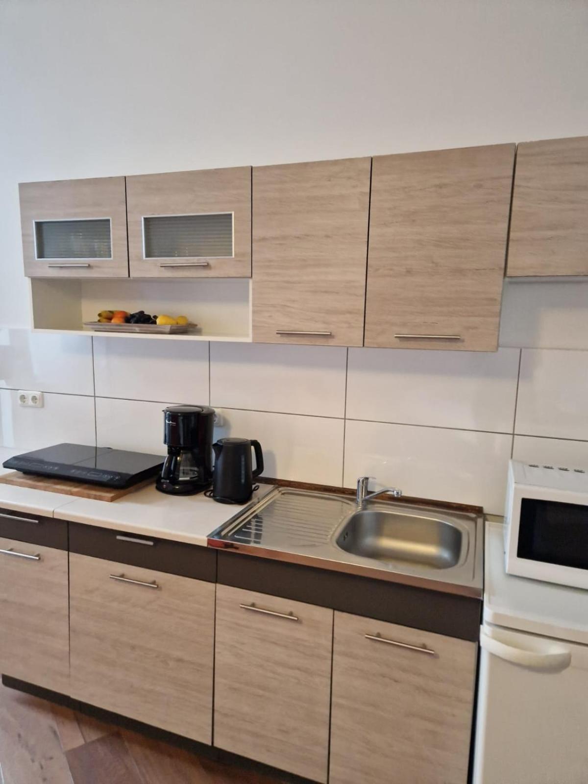 City Studio Apartment For 4, Near Sonnenallee Berlin Exterior foto