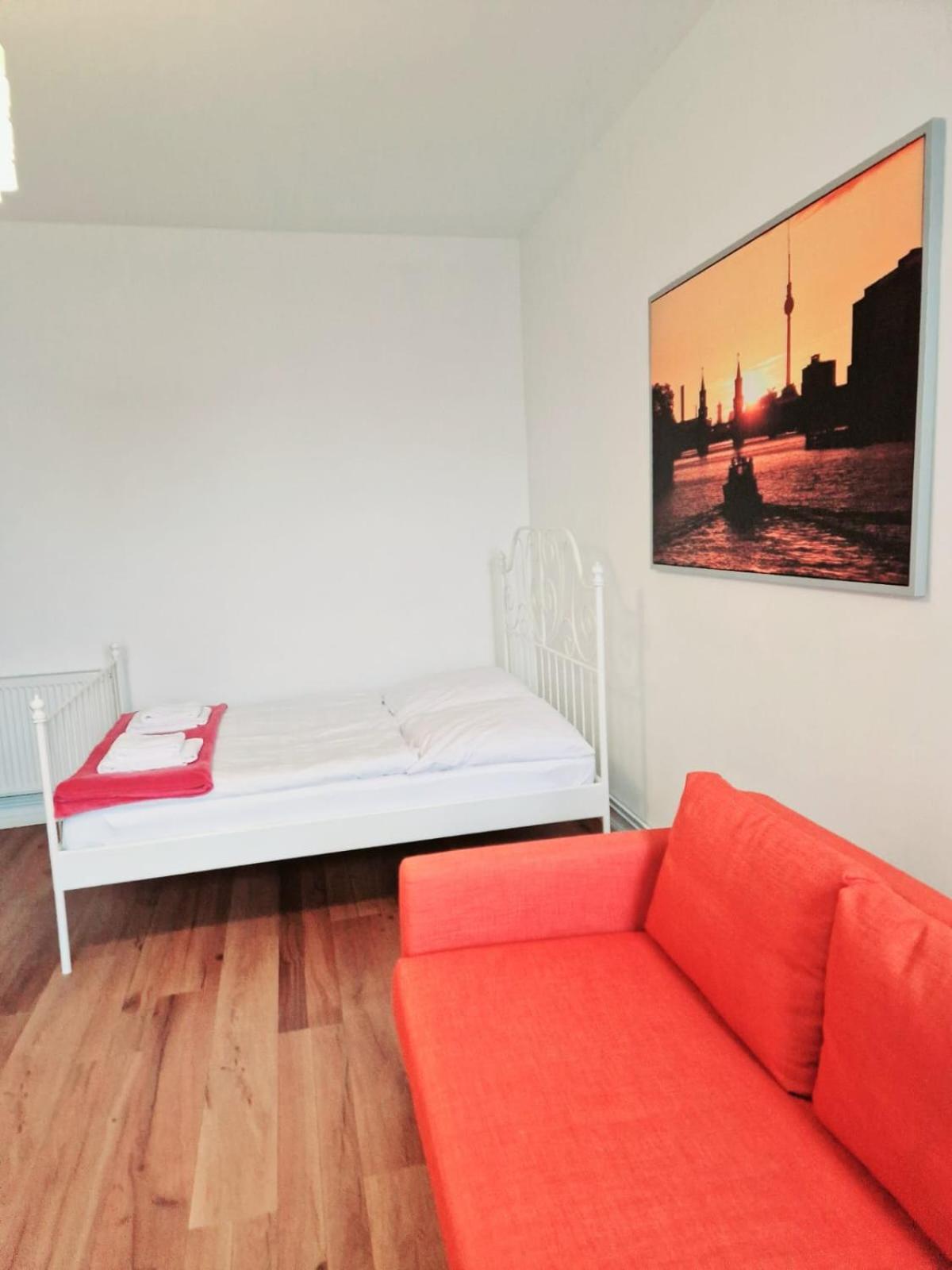 City Studio Apartment For 4, Near Sonnenallee Berlin Exterior foto