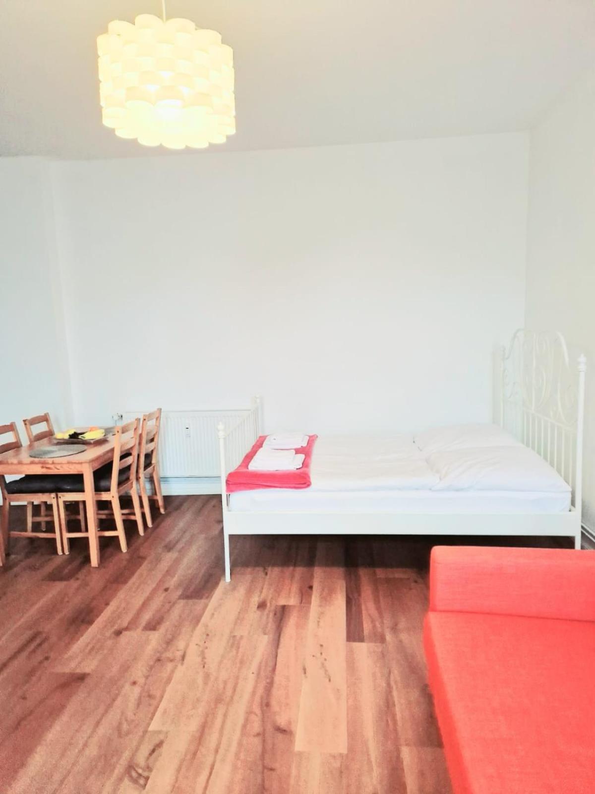 City Studio Apartment For 4, Near Sonnenallee Berlin Exterior foto