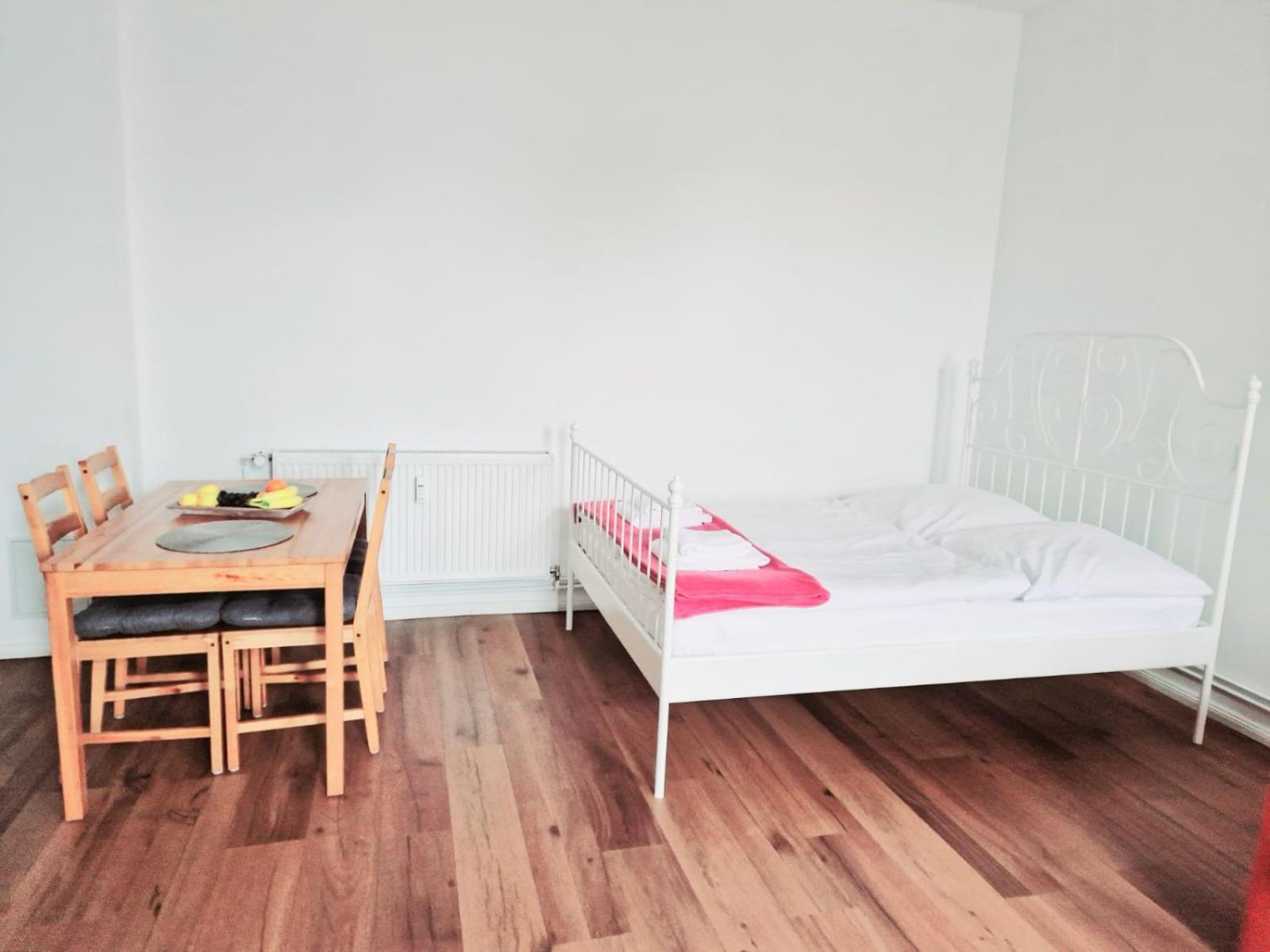 City Studio Apartment For 4, Near Sonnenallee Berlin Exterior foto